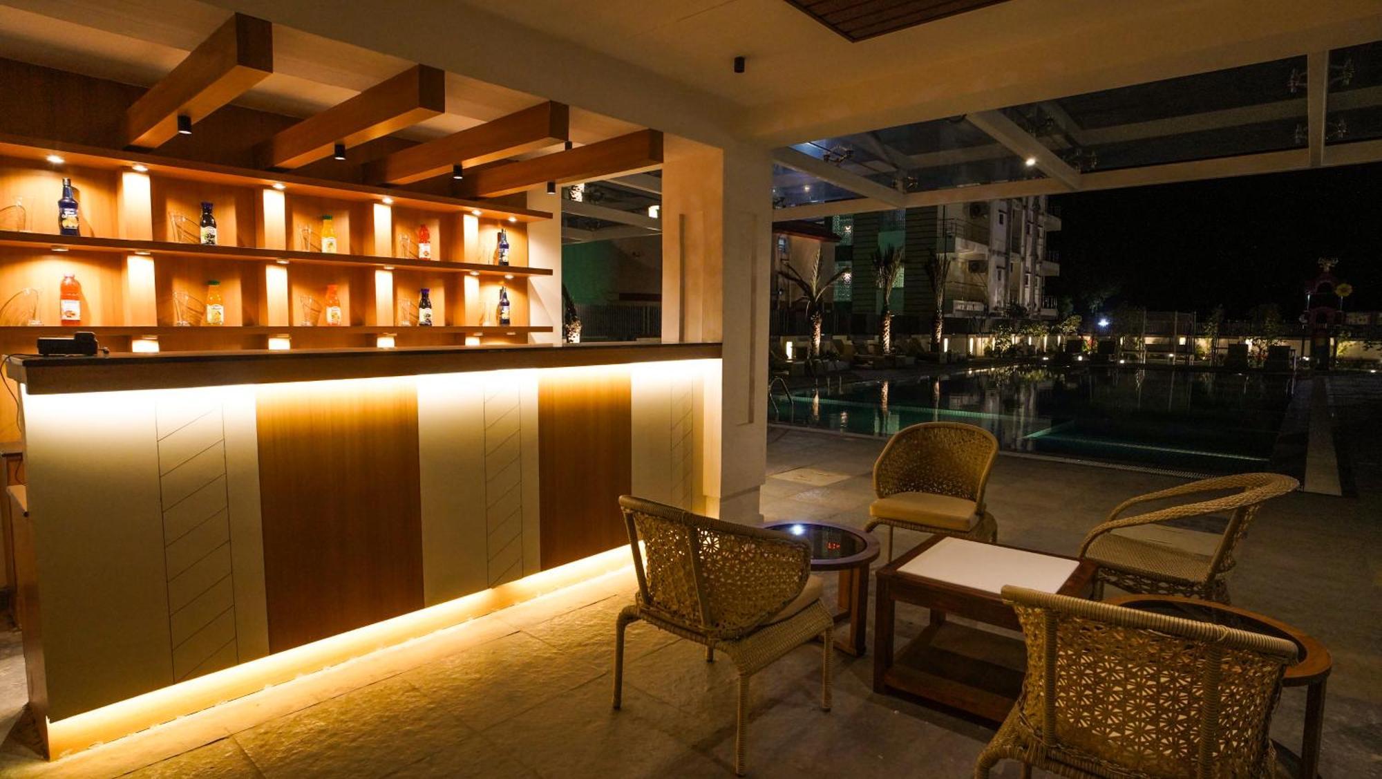 Antique Regency !! Luxurious Hotel In Digha !! Zewnętrze zdjęcie